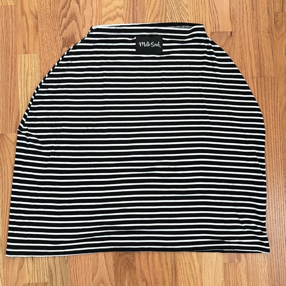 Milk Snob Nursing/Baby Car Seat Cover; Gently Used so much more love to give!